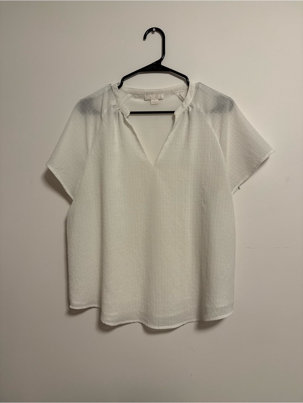 Classic White V-Neck Short Sleeve Blouse